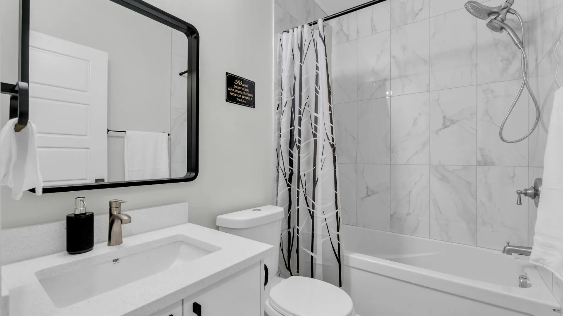 Cozy Luxe Suite YYC 0*,  캐나다